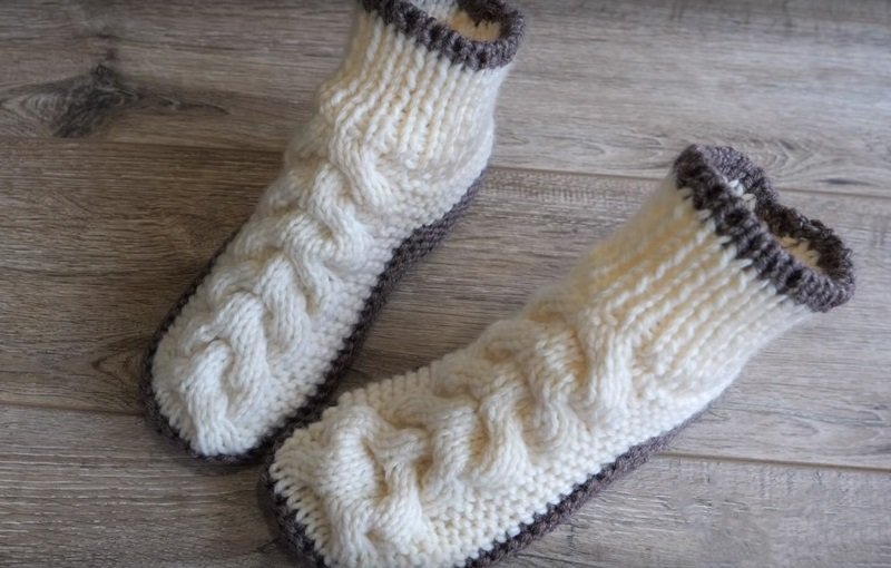 Чорапи с шарка на две игли за студените зимни вечери