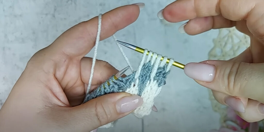 Плетка на две игли: Красив модел за начинаещи