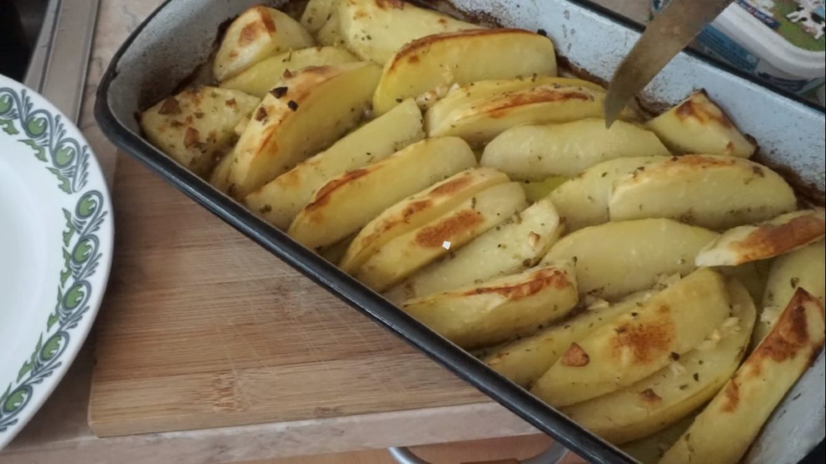Картофи с лимонов сок и зехтин - идеалната гарнитура