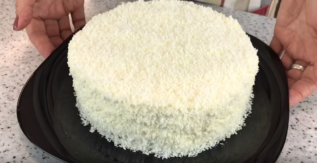 Сметанова торта с кокос: Приготвя се изключително лесно
