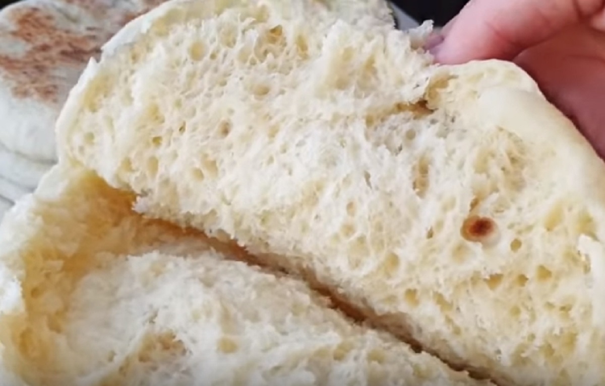 Хлебчета с кефир на тиган. Вкусна алтернатива
