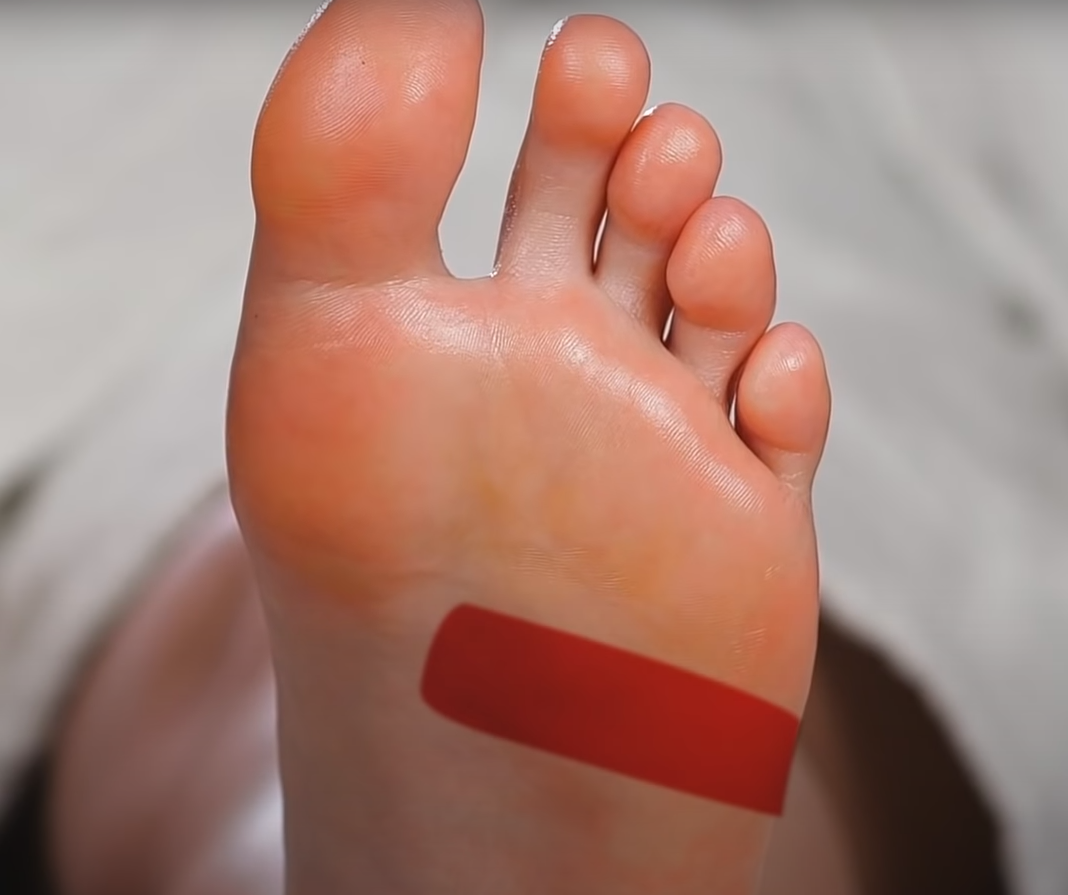 Точков масаж на стъпалата за релаксация и подобряване на здравето