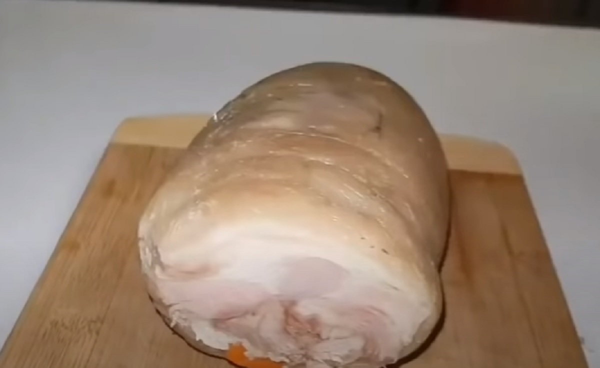 Руло от свински джолан с моркови - вкусно и засищащо