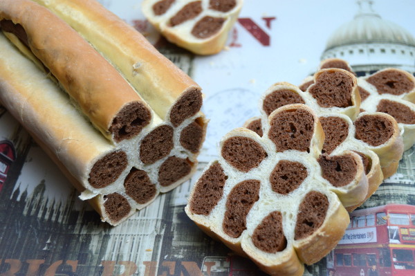 Хляб Жираф с шоколад Оригинален вид и много добър вкус!